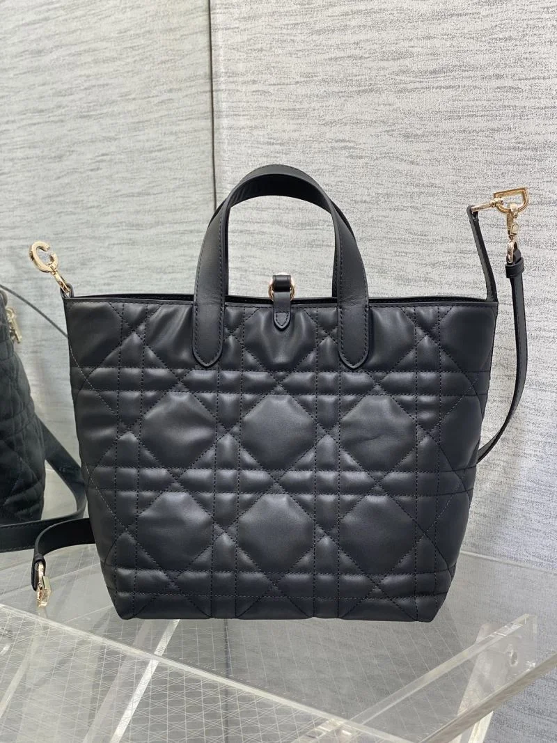 Cozy Christian Dior Shopping Bags 47104