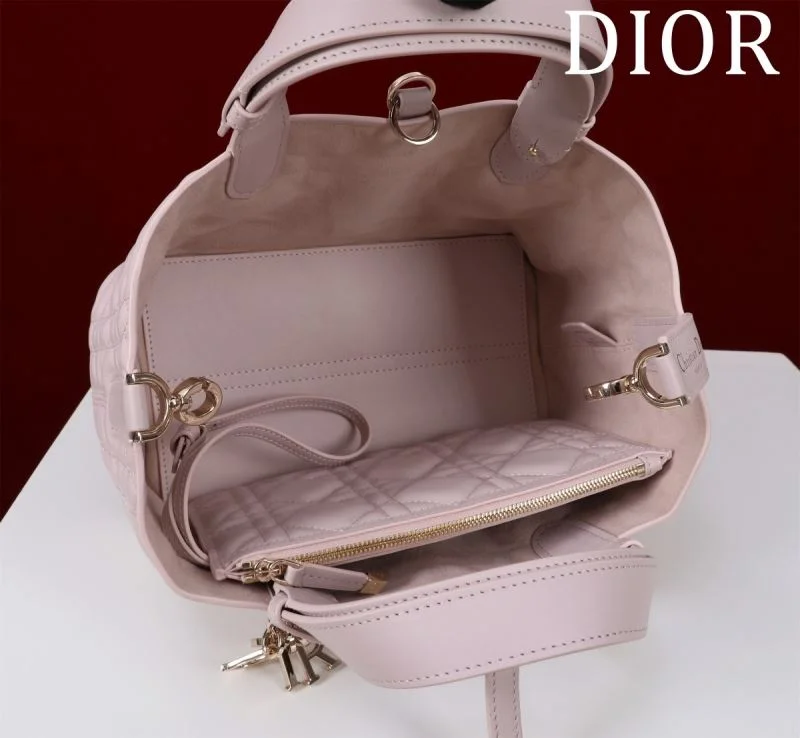 Christian Dior Shopping Bags Vibrant 47009