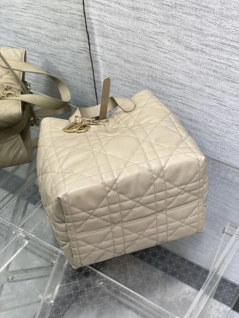 Christian Dior Shopping Bags Neat 46984