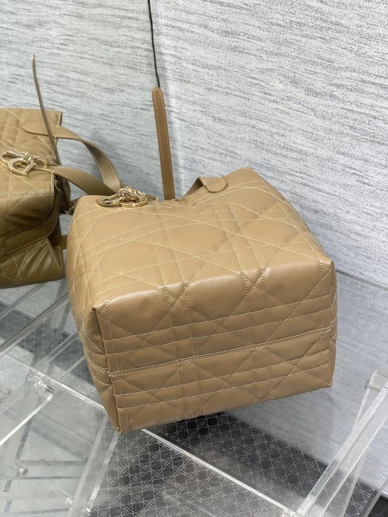 Christian Dior Shopping Bags ModernLook 46974