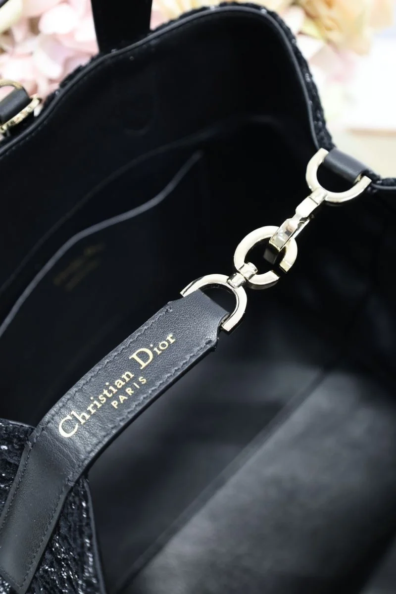 Christian Dior Shopping Bags ModernLook 47000