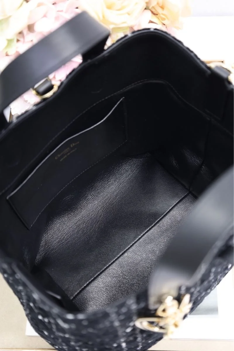 Christian Dior Shopping Bags ModernLook 47000