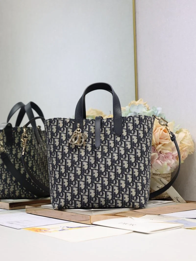 UrbanStyle Christian Dior Shopping Bags 46976