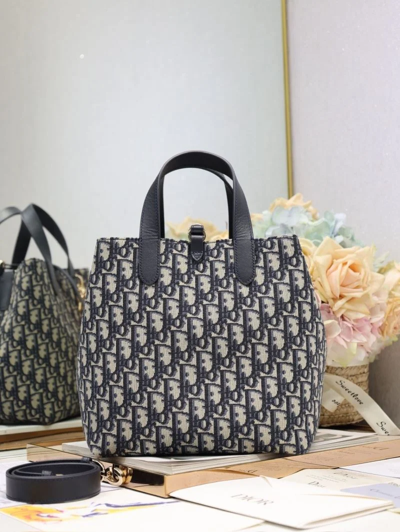 UrbanStyle Christian Dior Shopping Bags 46976