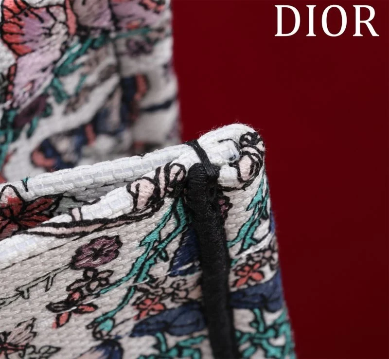 Christian Dior Shopping Bags ModernLook 46973