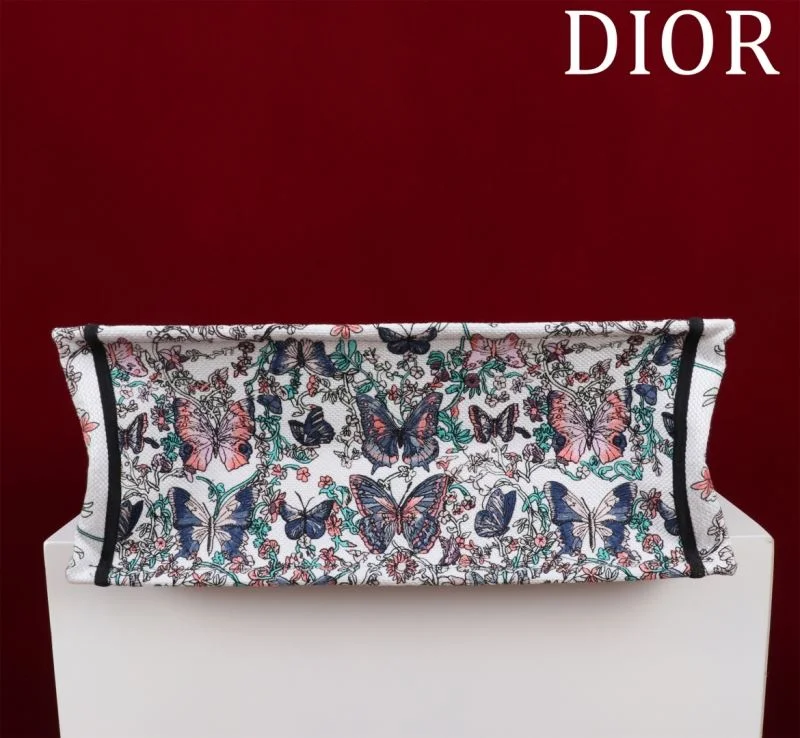 Vibrant Christian Dior Shopping Bags 46979