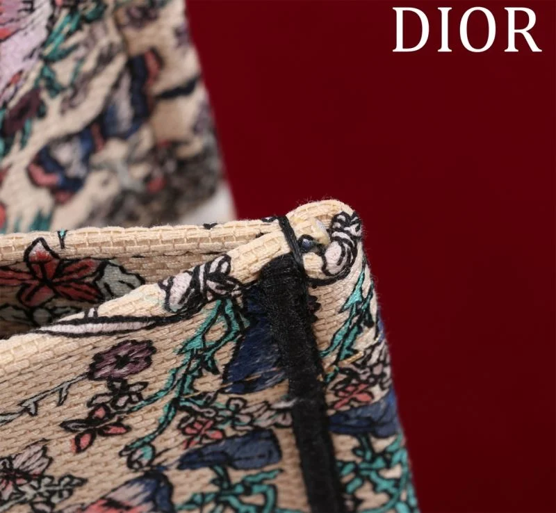Vibrant Christian Dior Shopping Bags 46998