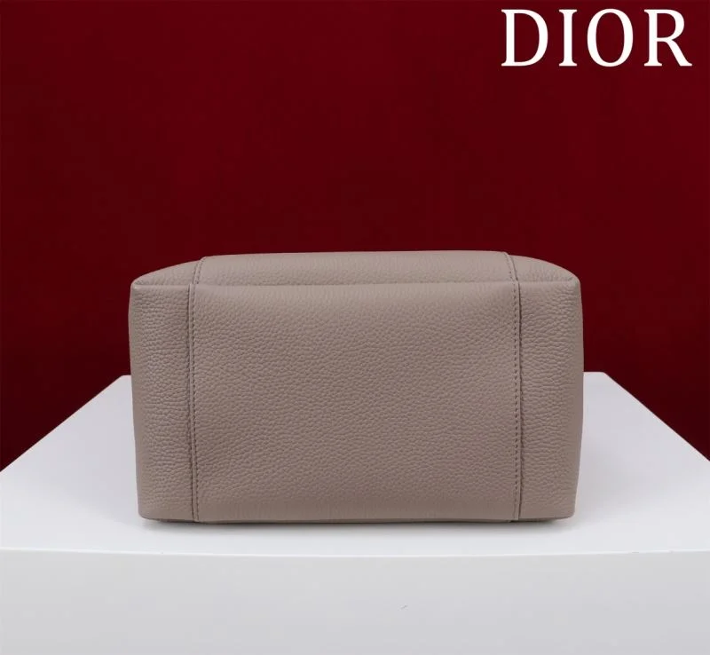 Elegant Christian Dior Shopping Bags 46983