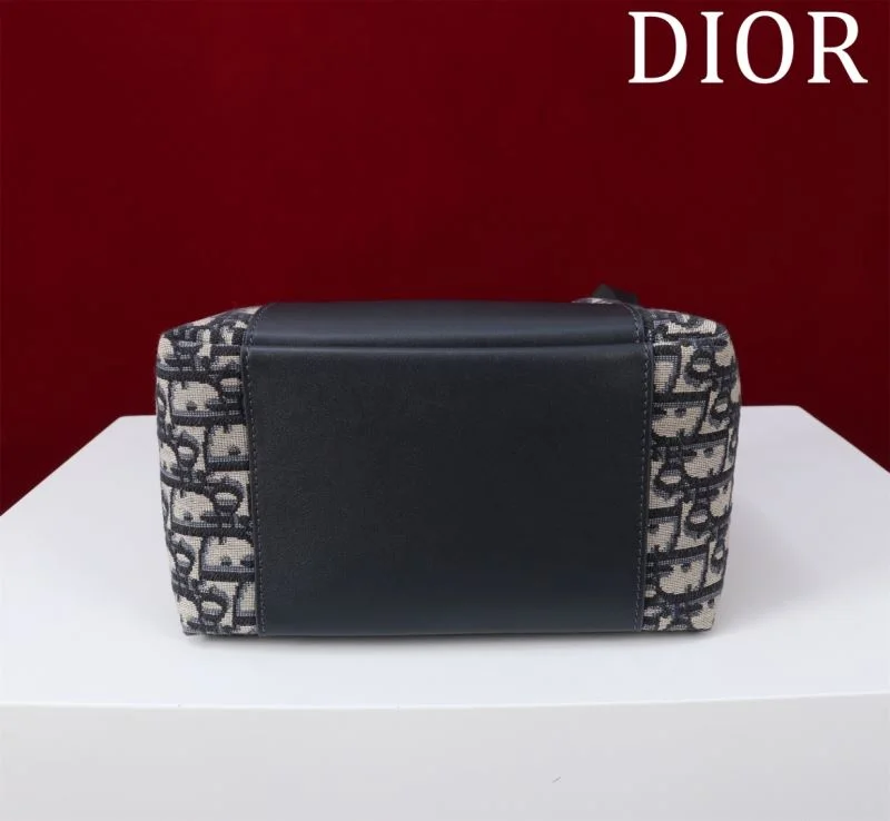 Tailored Christian Dior Shopping Bags 46941