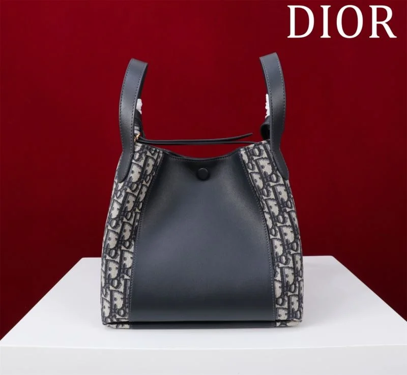 Christian Dior Shopping Bags UrbanChic 46937