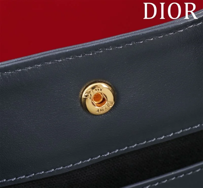 Christian Dior Shopping Bags UrbanChic 46937