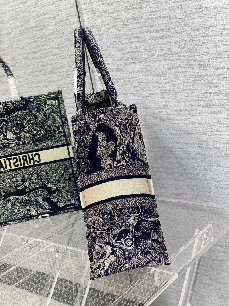 Neat Christian Dior Shopping Bags 46929