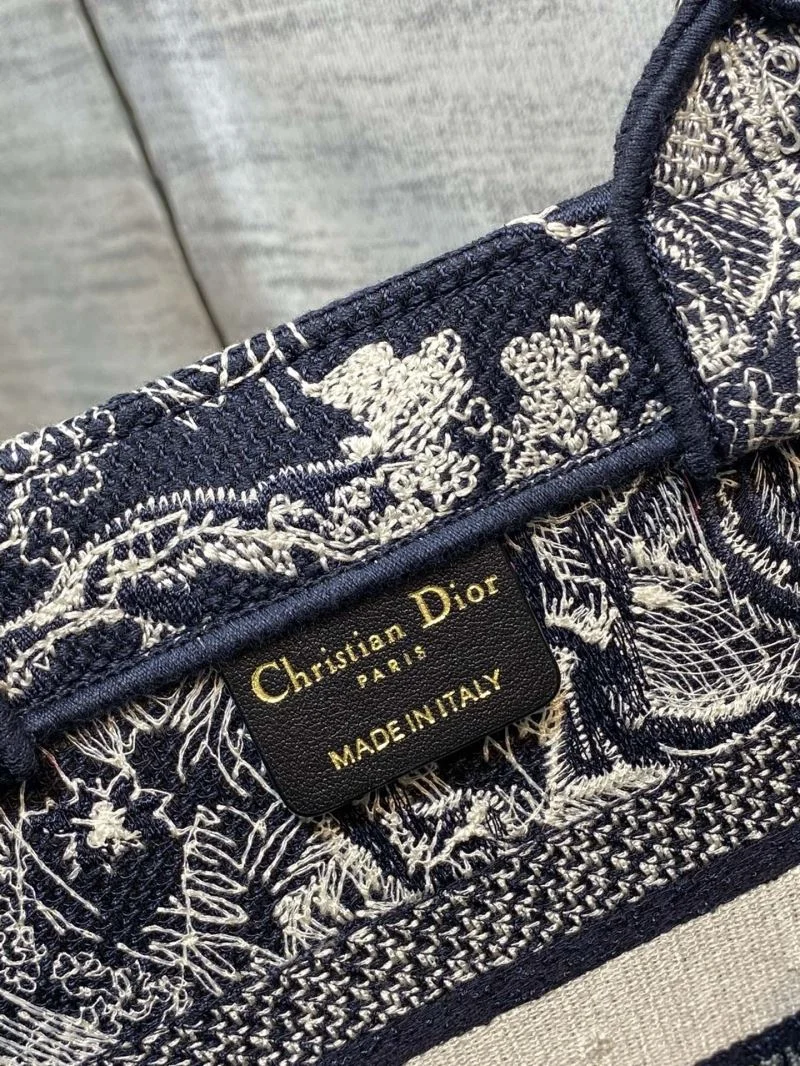 Versatile Christian Dior Shopping Bags 46944