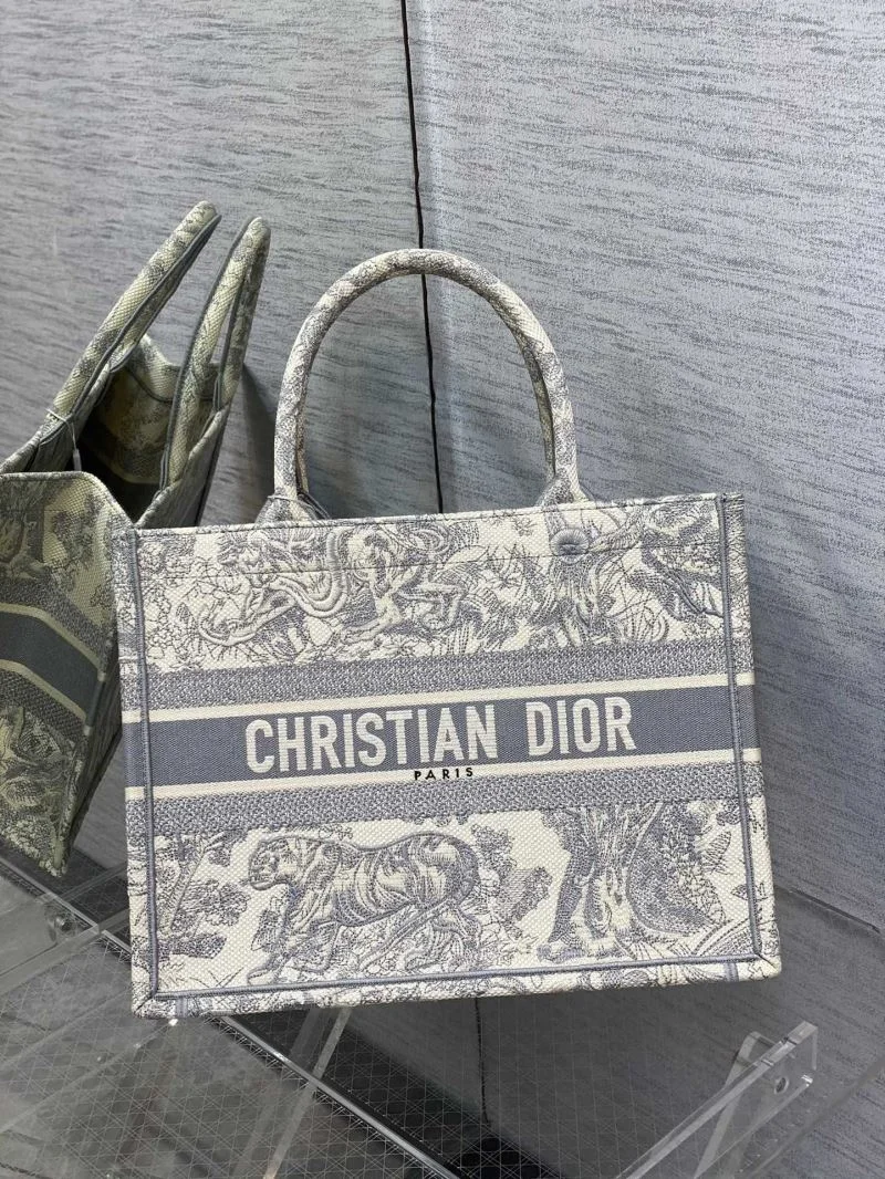 WaterResistant Christian Dior Shopping Bags 46924