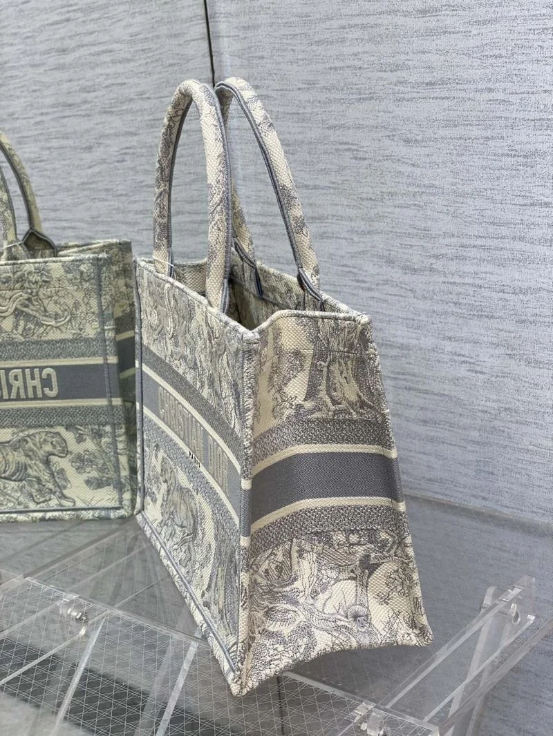 WaterResistant Christian Dior Shopping Bags 46924