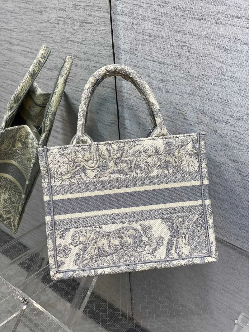 Christian Dior Shopping Bags Versatile 46909