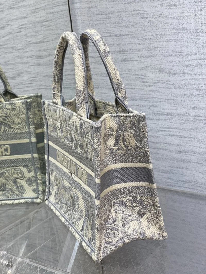 Christian Dior Shopping Bags Versatile 46909