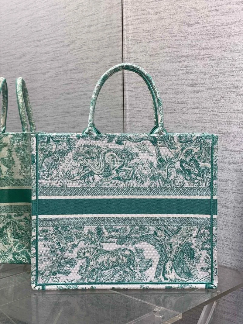 Seasonal Christian Dior Shopping Bags 46933