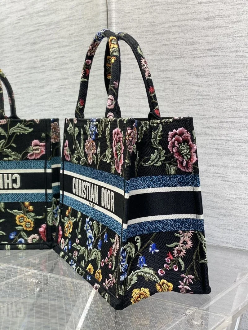 Contemporary Christian Dior Shopping Bags 46904
