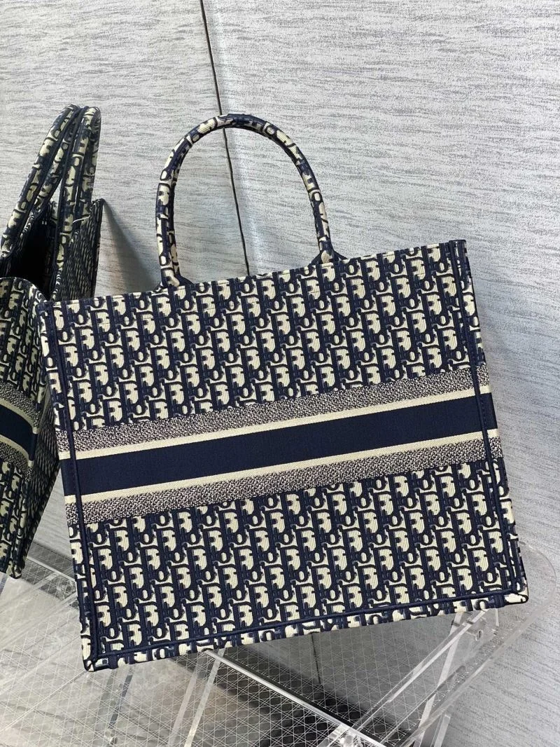 Tailored Christian Dior Shopping Bags 46896