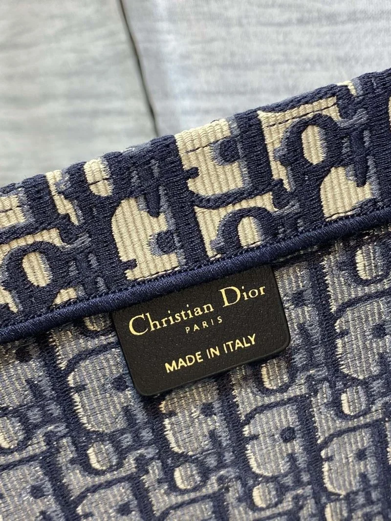 Tailored Christian Dior Shopping Bags 46896