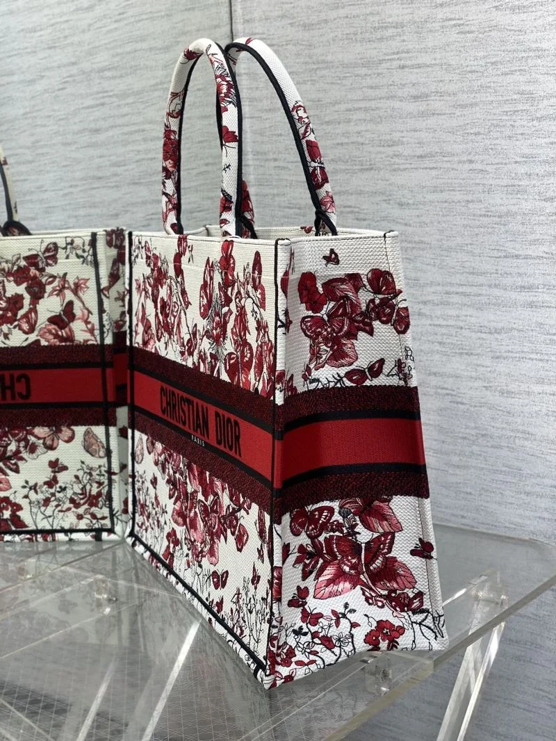 Supportive Christian Dior Shopping Bags 46888