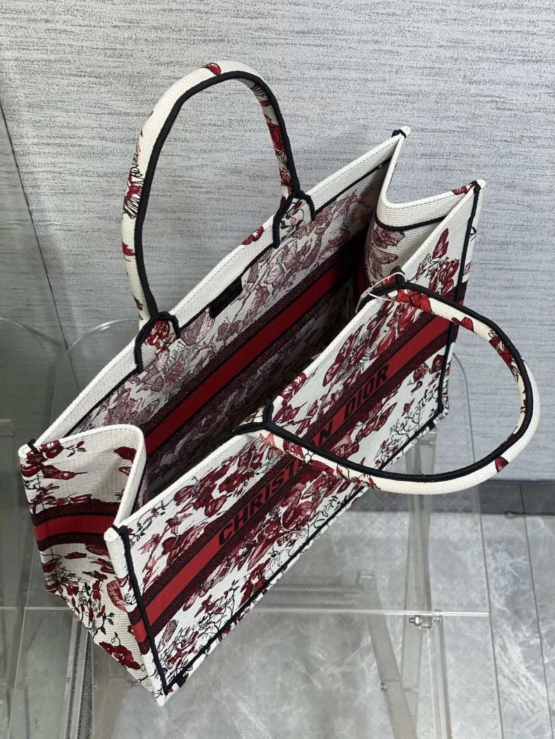 Supportive Christian Dior Shopping Bags 46888