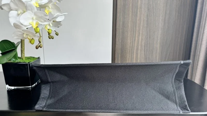 WaterResistant Christian Dior Shopping Bags 46874