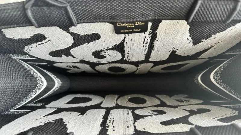WaterResistant Christian Dior Shopping Bags 46874