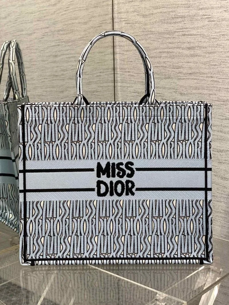 EasyMatch Christian Dior Shopping Bags 46863