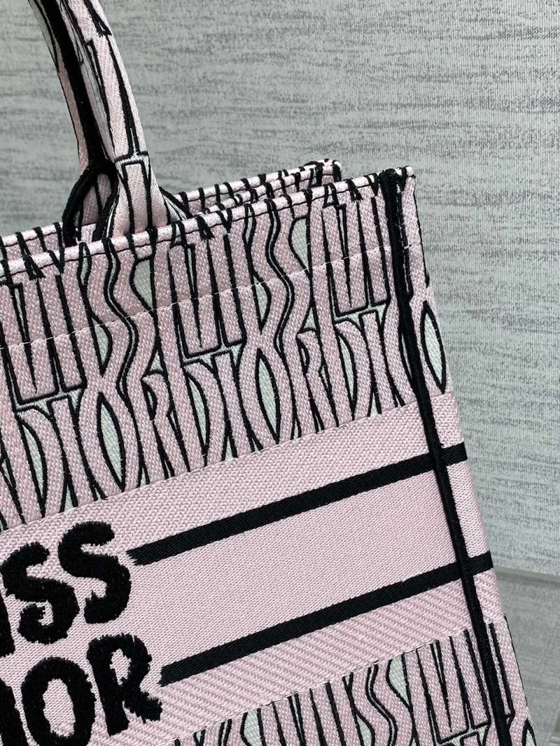 Christian Dior Shopping Bags ModernLook 46862