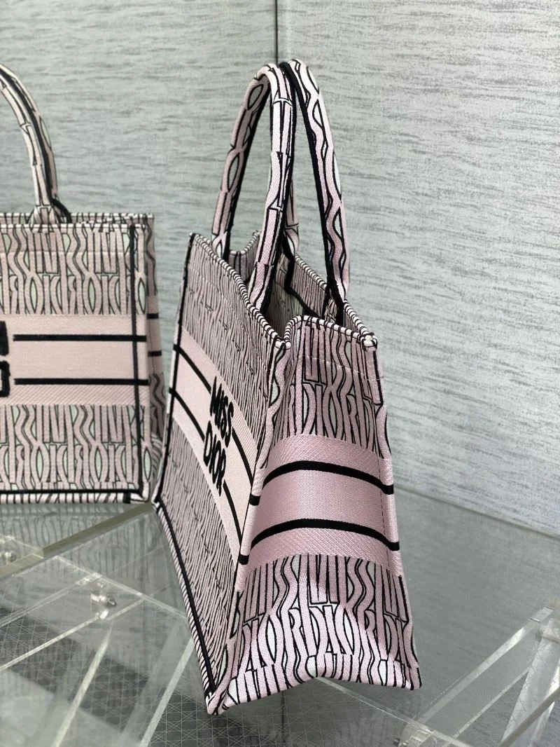 Christian Dior Shopping Bags ModernLook 46862