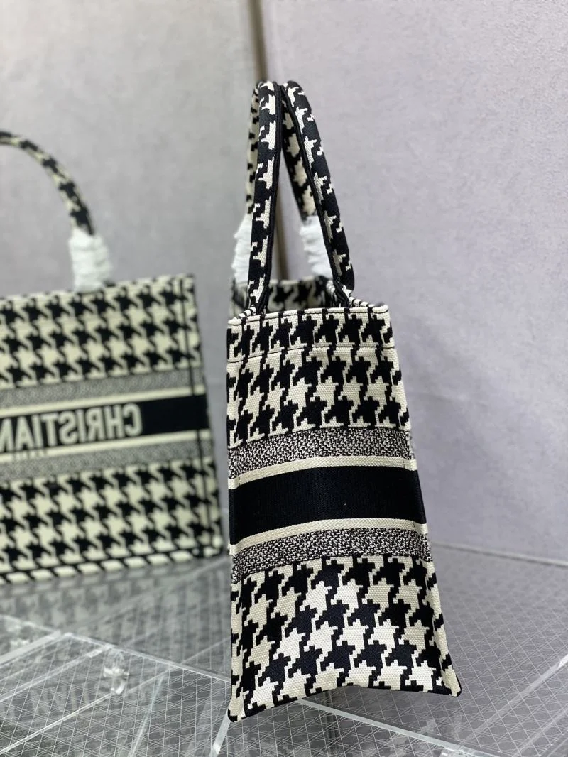 MoistureWicking Christian Dior Shopping Bags 46849