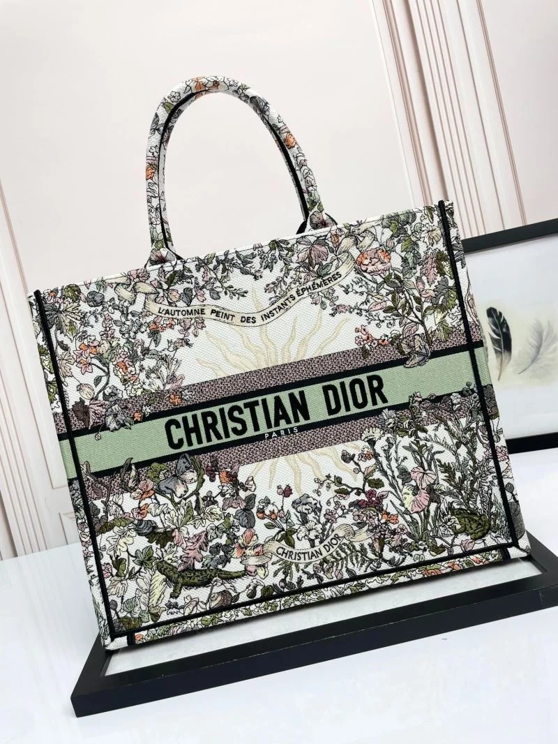 Casual Christian Dior Shopping Bags 46841