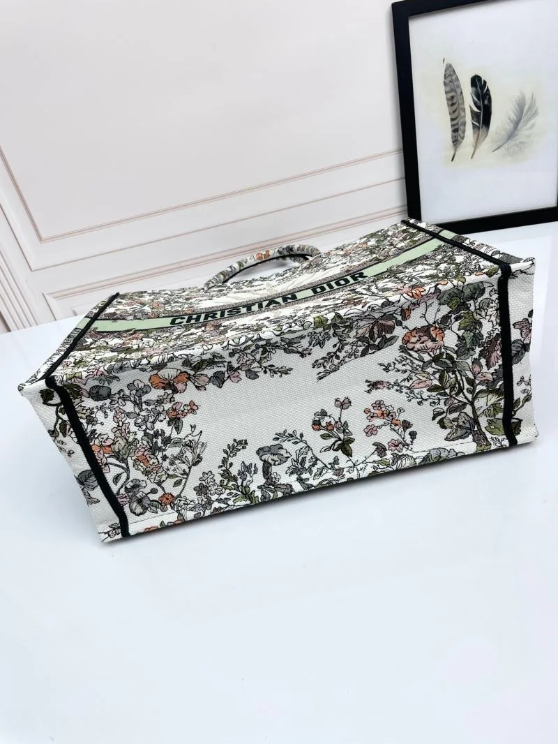 Casual Christian Dior Shopping Bags 46841