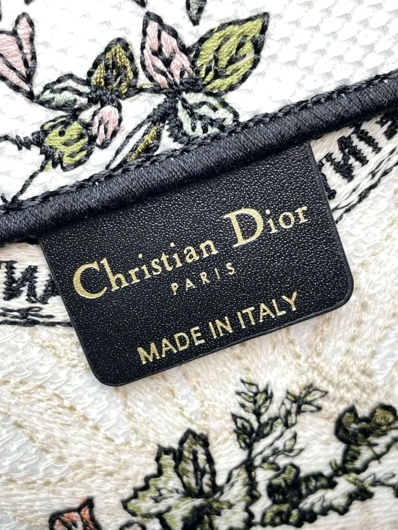 Casual Christian Dior Shopping Bags 46841
