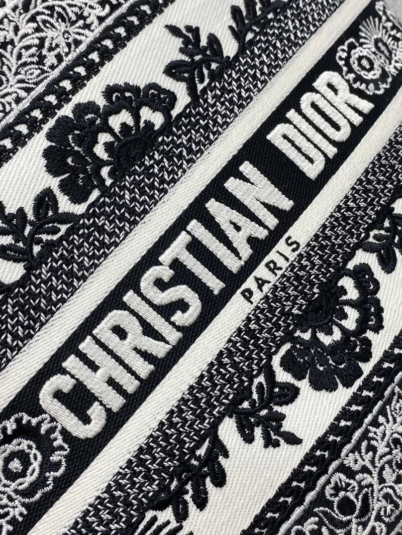 Sporty Christian Dior Shopping Bags 46838
