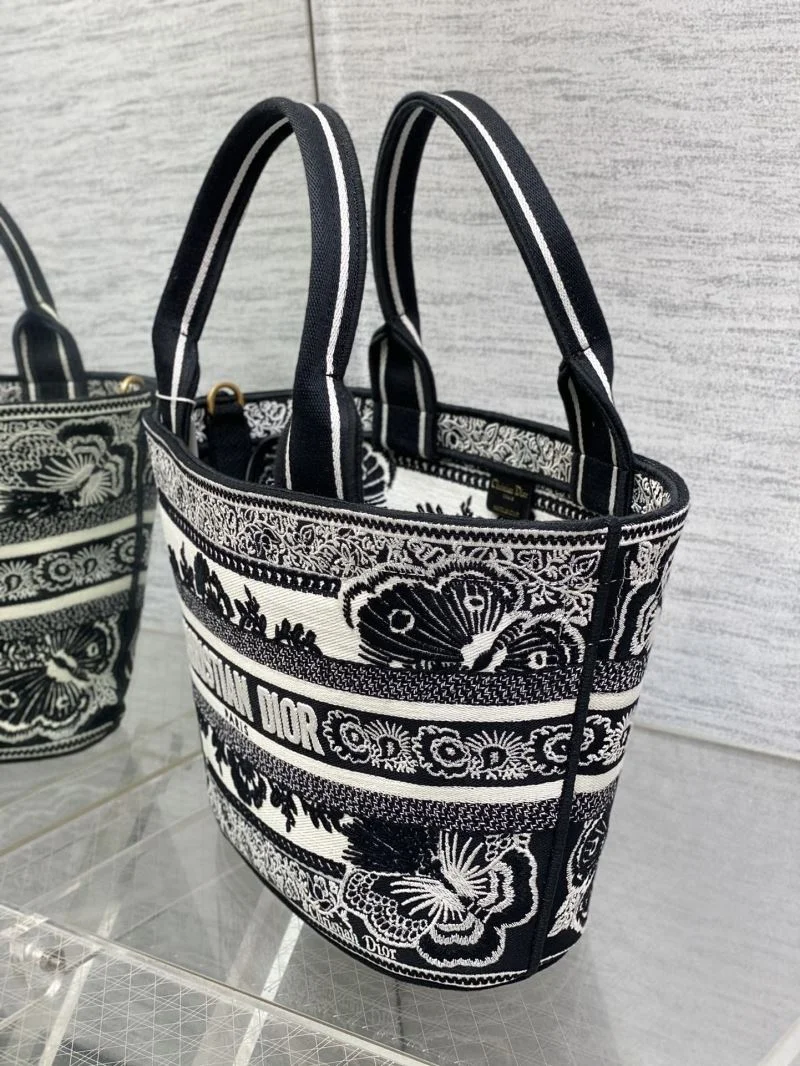 Sporty Christian Dior Shopping Bags 46838