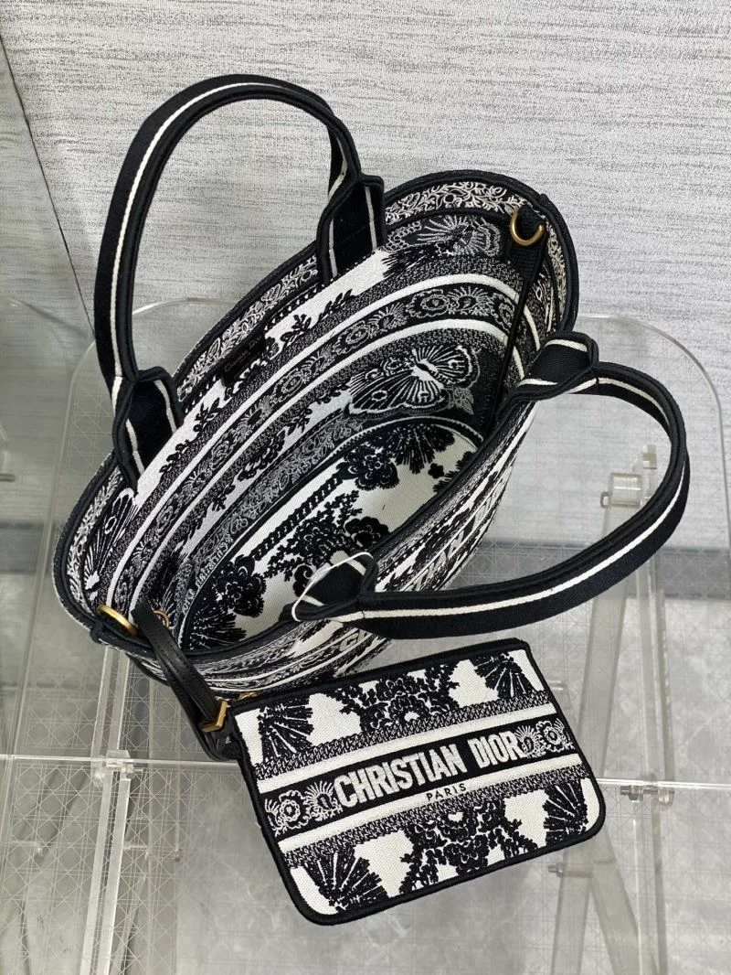 Sporty Christian Dior Shopping Bags 46838