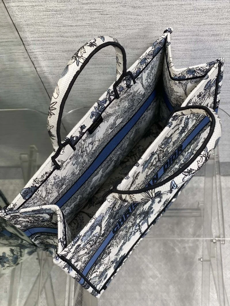 Trendsetting Christian Dior Shopping Bags 46836