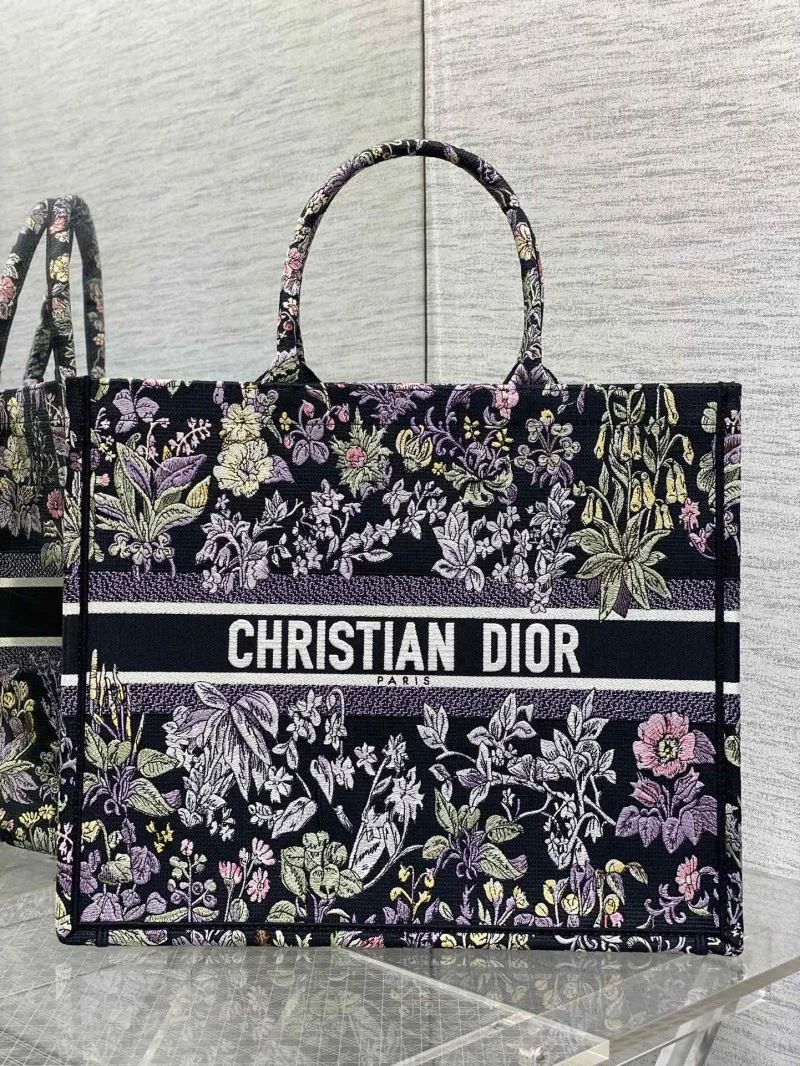 Fashionable Christian Dior Shopping Bags 46903