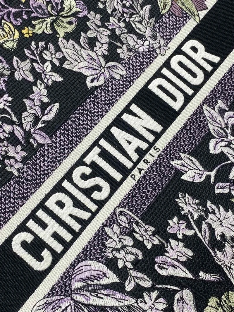 Fashionable Christian Dior Shopping Bags 46903