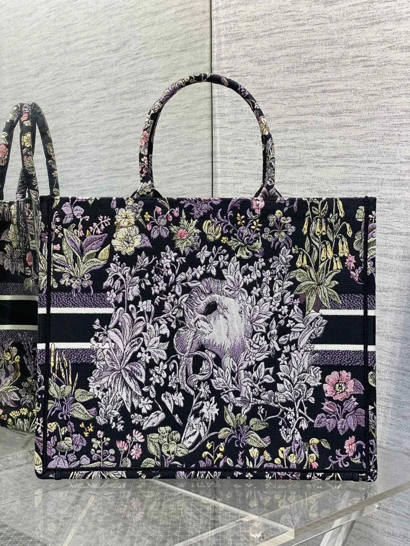 Fashionable Christian Dior Shopping Bags 46903