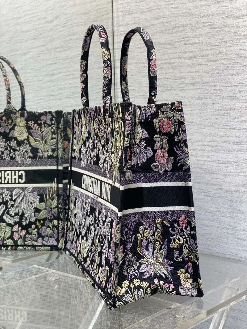 Fashionable Christian Dior Shopping Bags 46903