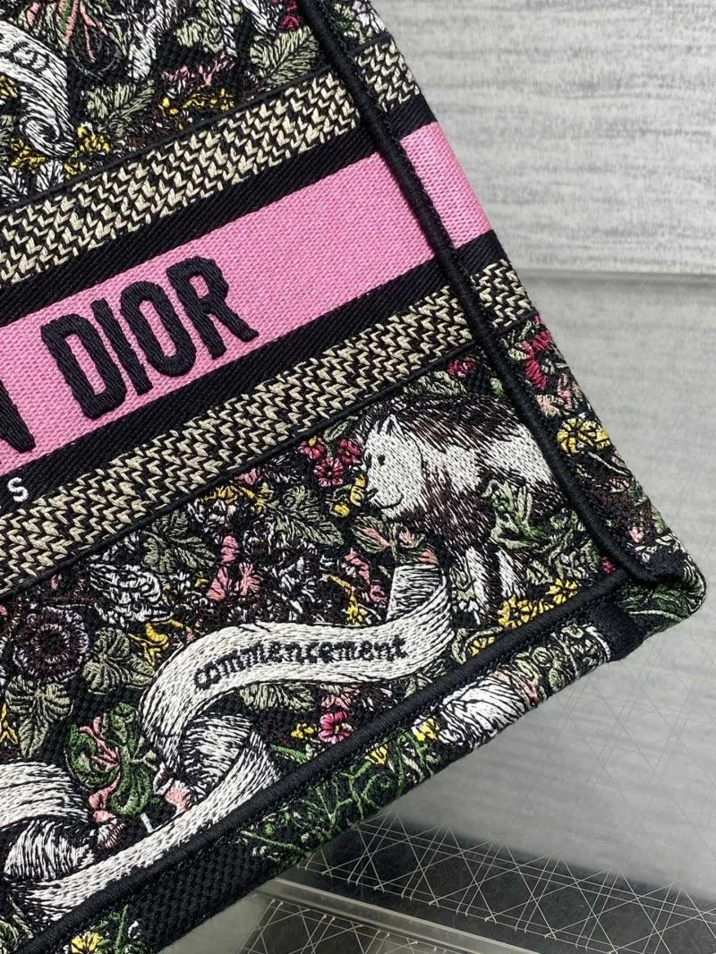 SportInspired Christian Dior Shopping Bags 46868