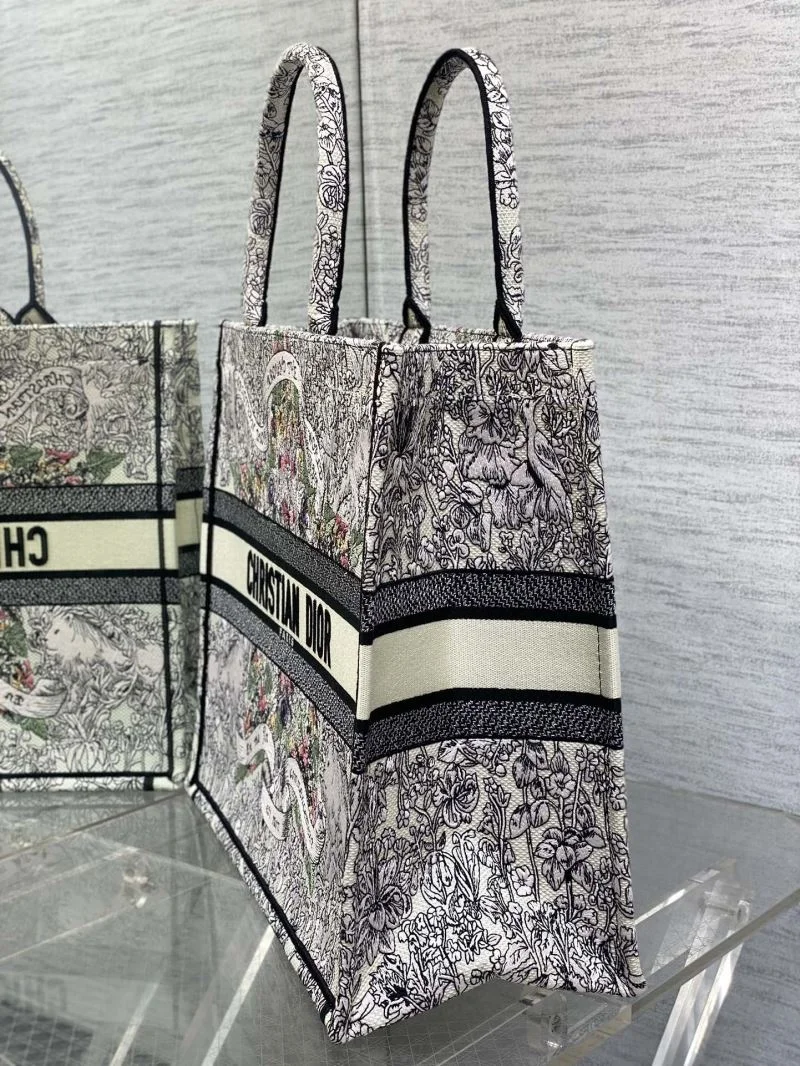 Christian Dior Shopping Bags Refined 46832