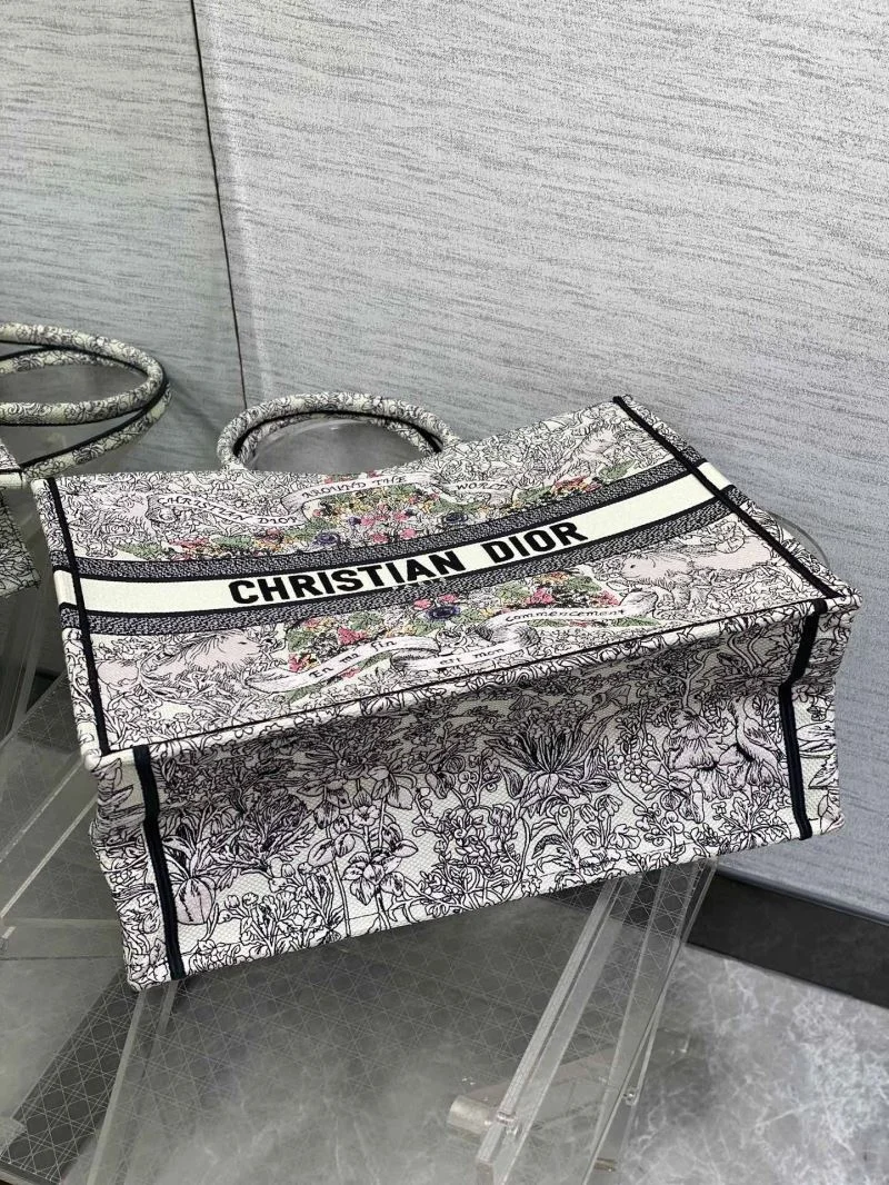 Christian Dior Shopping Bags Refined 46832