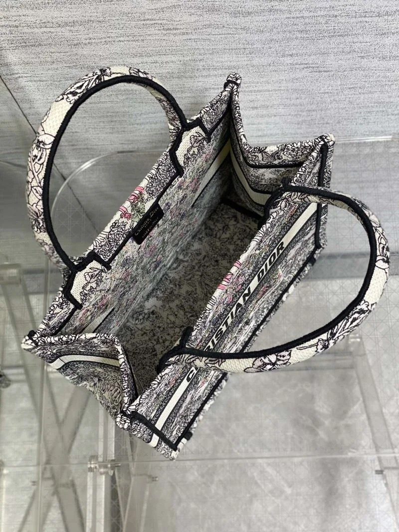 Reliable Christian Dior Shopping Bags 46829