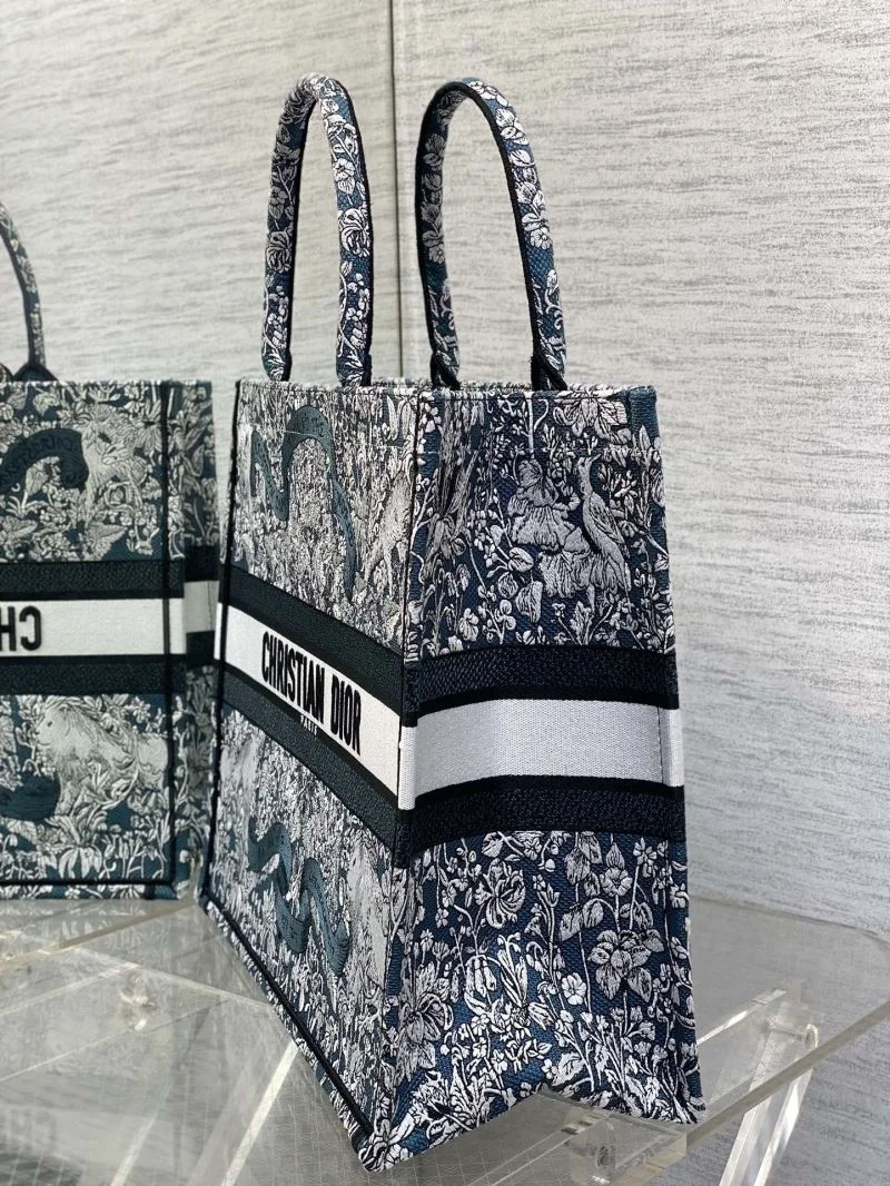 Christian Dior Shopping Bags Colorful 46831
