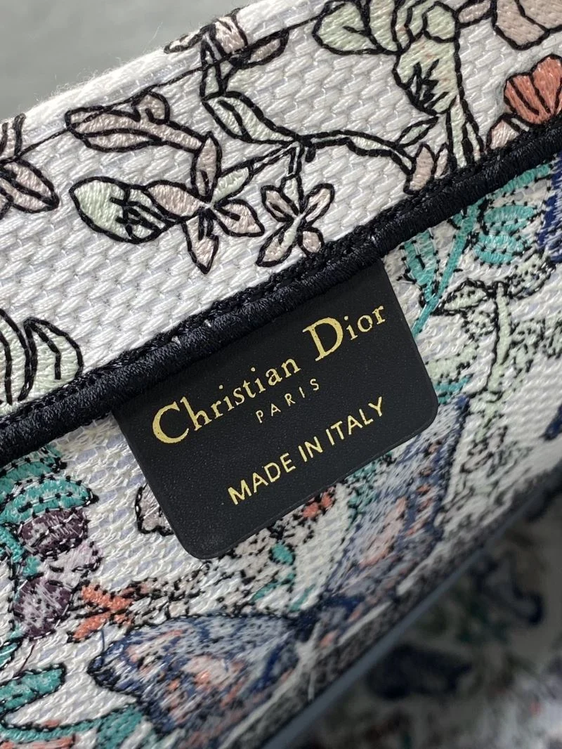 Christian Dior Shopping Bags FreshLook 46827